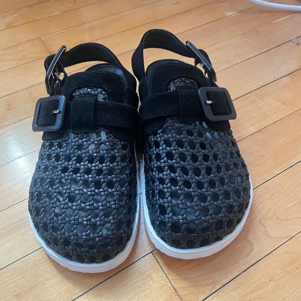 Charlotte Stone Porter, Woven Leather, size 7 Black